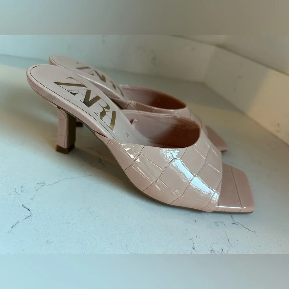 Zara kitten heels in pink sz 7.5‎